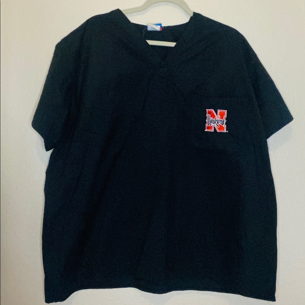 Nebraska cornhuskers scrub top